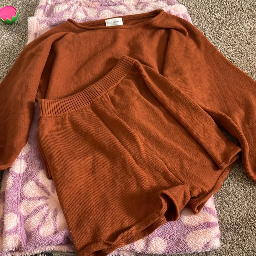 Luca and grae sweater/short set size medium